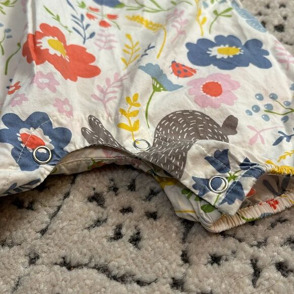 DELETE Baby Boden Romper Floral Meadow Bird Butterfly Bunny Sz 6-12 mo - Picture 5 of 6